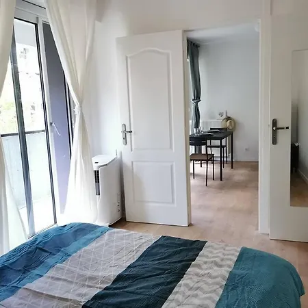 Lejlighed Cosy At Merignac-centre *